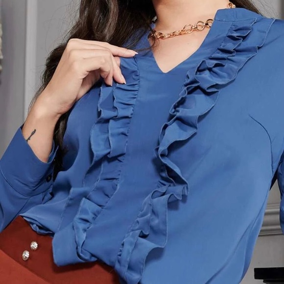 TOP NWOT - Picture 3 of 8